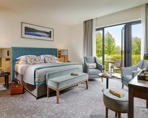 WIN 1 Night Stay in Farnham Estate Spa & Golf Resort with Dinner For Two
