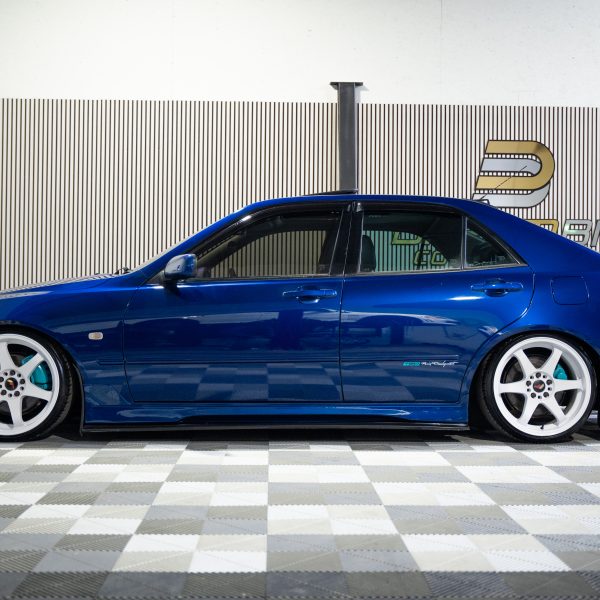 2001 Lexus IS200 Sport